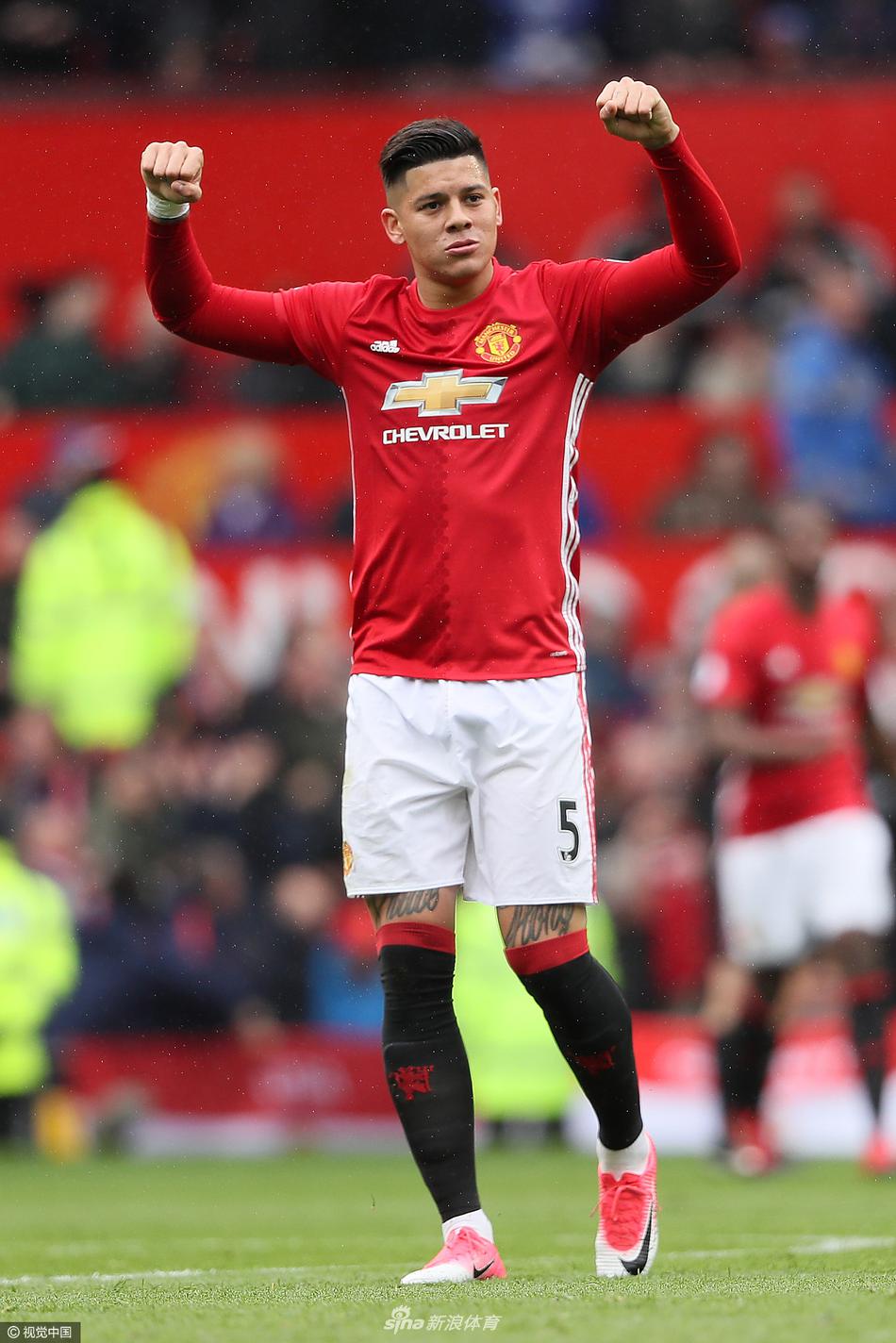 命啊！1.3亿巨星终于进球了，却被判乌龙，仰天长叹：18场0球3助